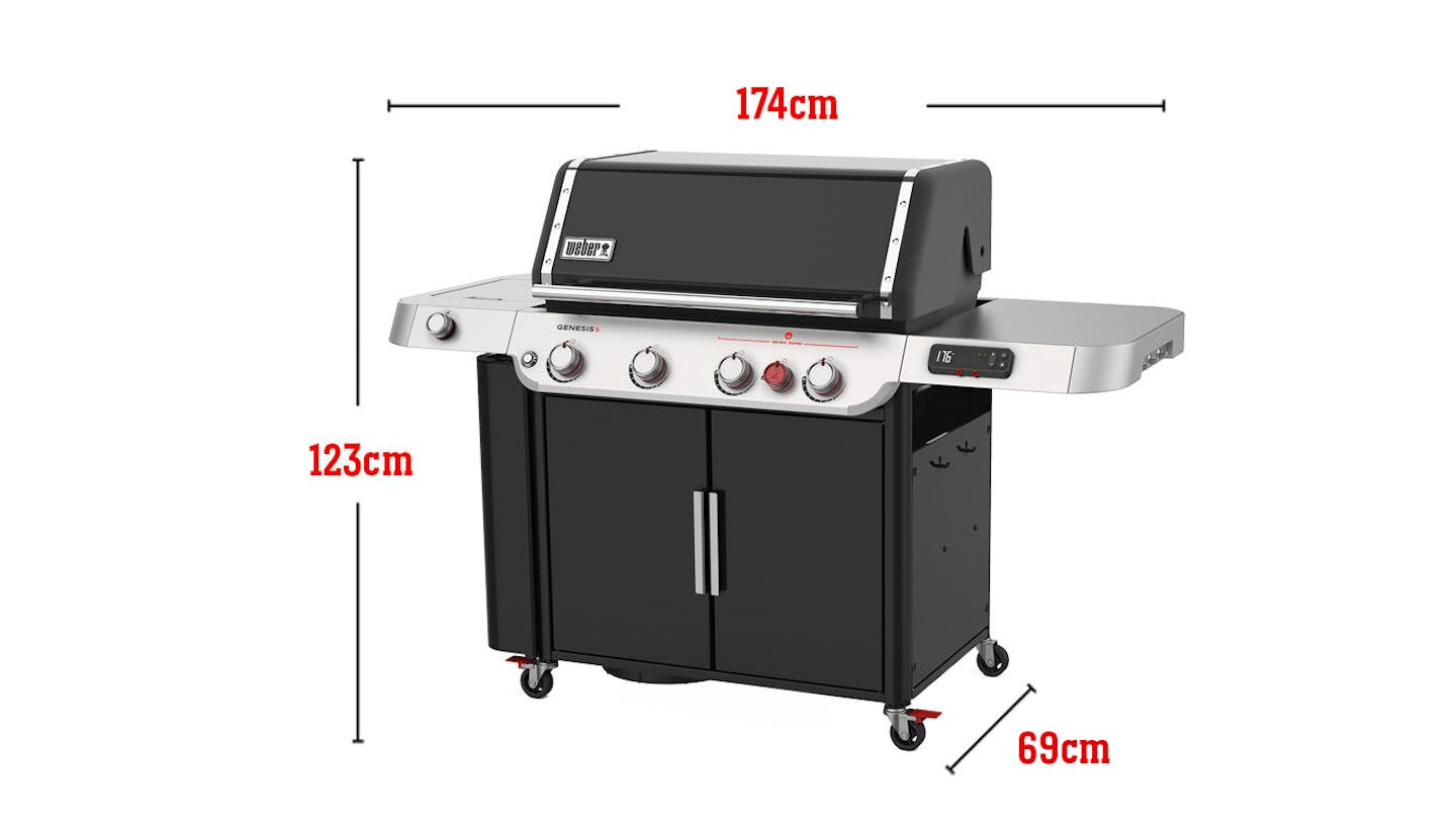 Può contenere 20 hamburger realizzati con una pressa per hamburger Weber, area di cottura totale 4316 cm quadrati, input bruciatori 39.000 Btu/ora, Sear Zone, bruciatore laterale