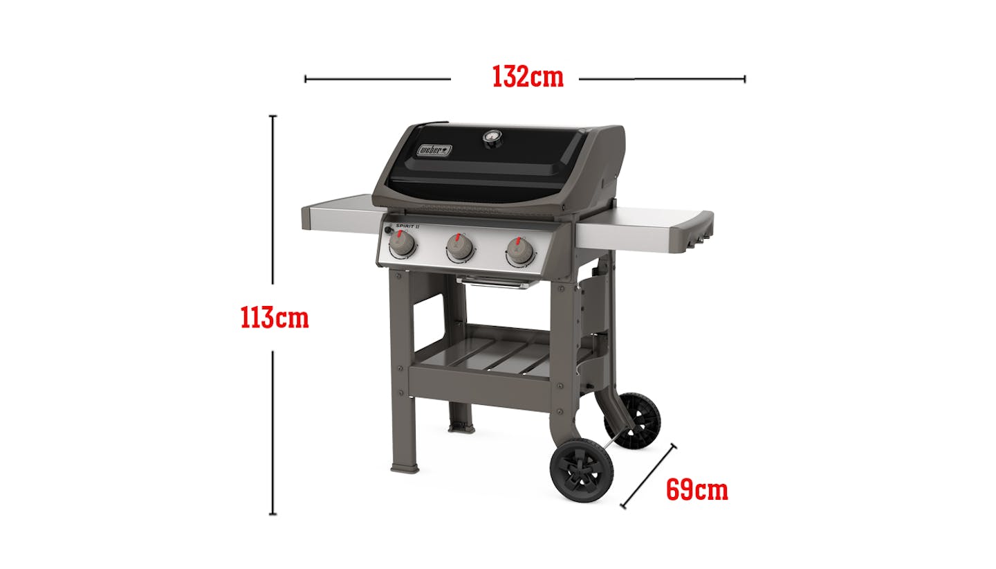 Rymmer 15 hamburgare gjorda med Weber hamburgarpress, total grillyta 3 410 cm2, brännare för 30 000 Btu/timme