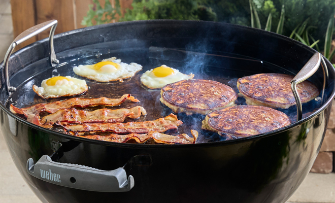 Weber 22” Original Kettle Premium | Charcoal Grill | Weber Grills