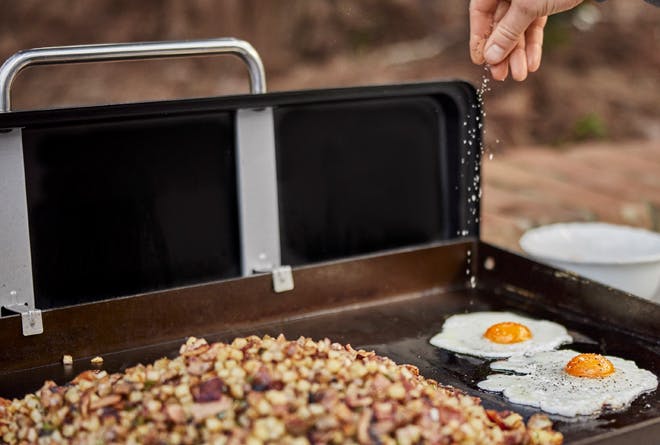 Weber Griddle, Easy-slide hard cover